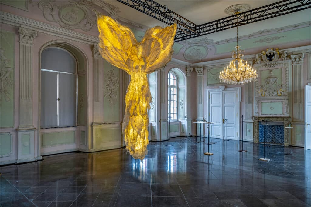 Der "Engel der Weiblichkeit" im Kaisersaal der Abtei Brauweiler KunstTage Rhein-Erft 2022